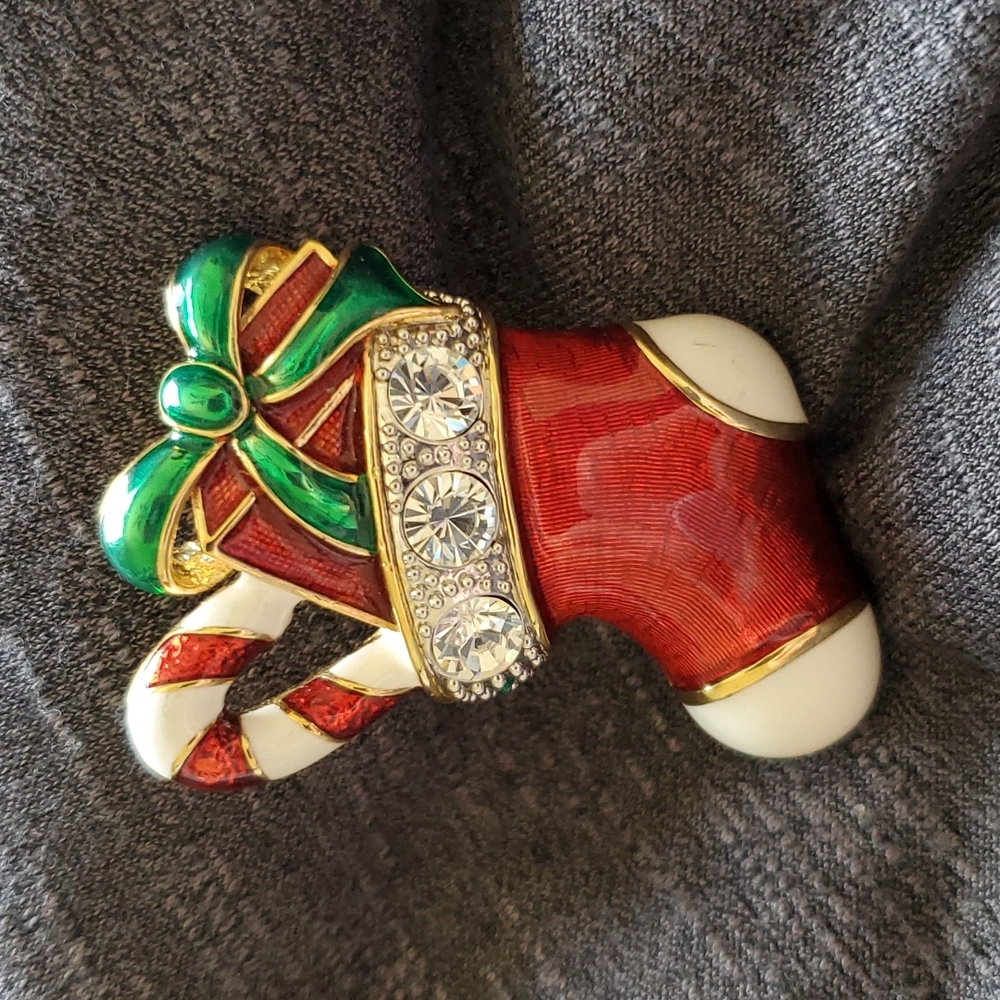 Christmas stocking pin